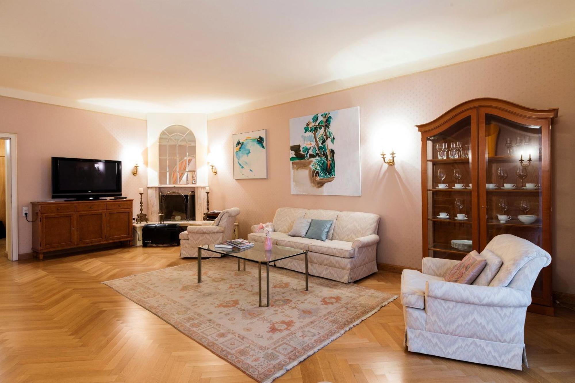 Sonnenfelsgasse Apartmán *