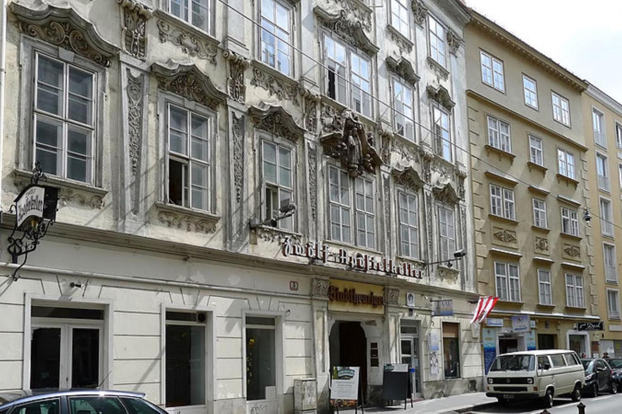 Sonnenfelsgasse *